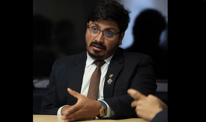 Diputado Christian Aranda es repudiado  por exponer datos de mujer que solicitó aborto terapéutico en el HGDV de Abancay